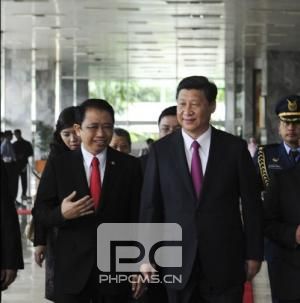 习近平会见印度尼西亚国会议长马祖基