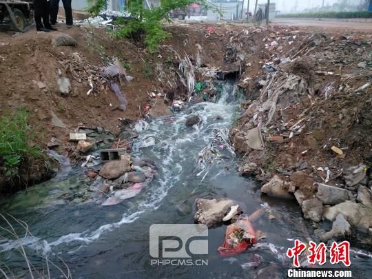 河南虞城工业园污水直排 绵延数十里无人问津