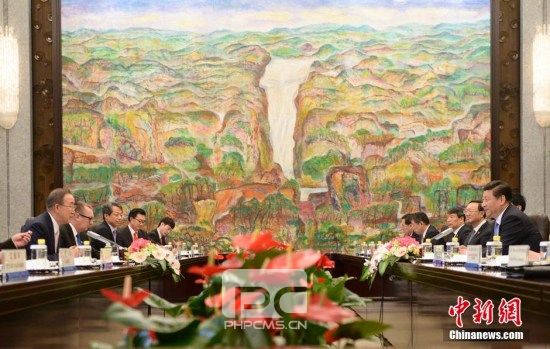 习近平会见联合国秘书长潘基文