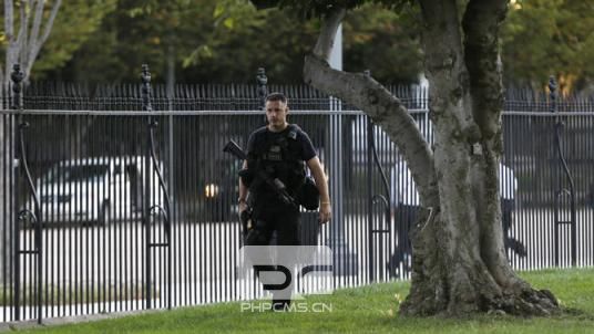 白宫紧急提升安全警戒“闯入者”藏匿800发子弹
