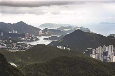 以15亿港元售出的香港山顶豪宅可看到维港全海景 供图/CFP
