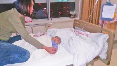 洛阳半岁女婴患重病 母亲欲割肝救女无手术费