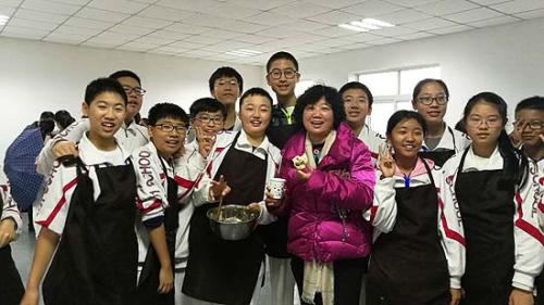 北京一零一中学郭涵校长来到学农基地。