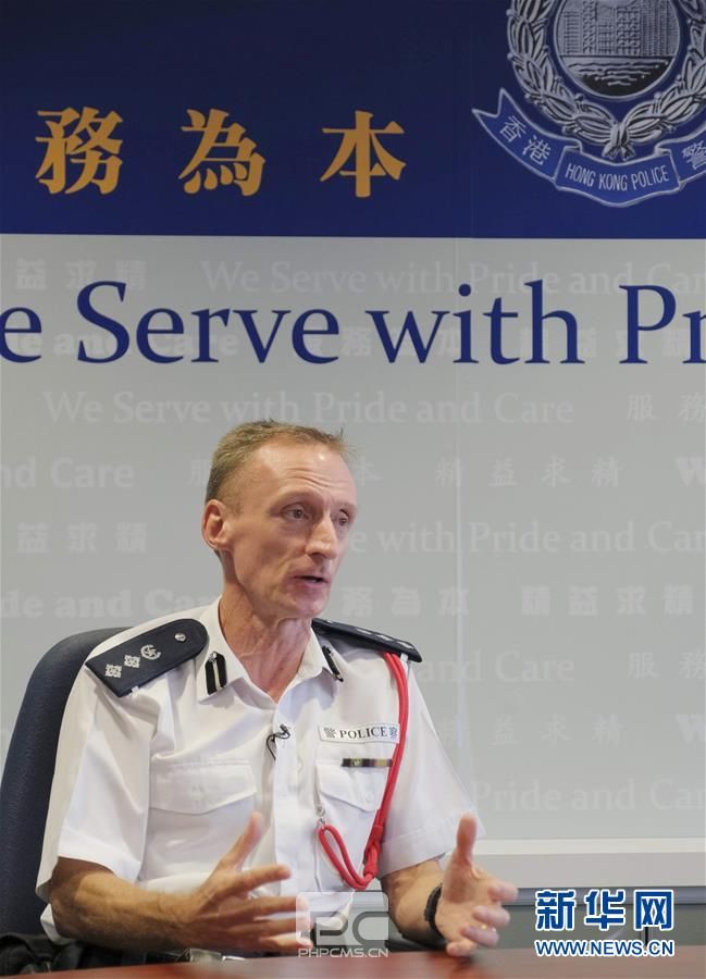 （图文互动）（3）香港警察：“为了维护法纪，受伤也值得！”